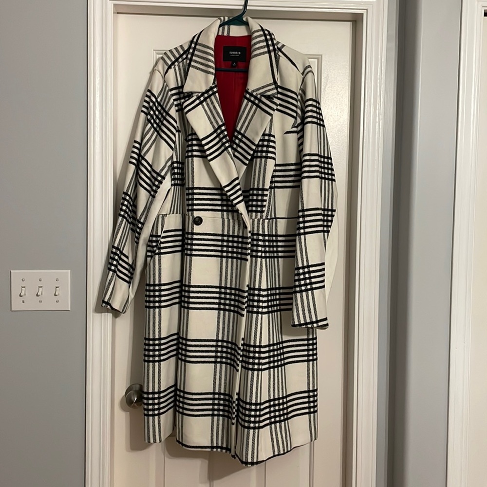White and Black plaid trench coat